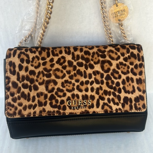 New GUESS Iseline Convertible Crossbody Flap, Leopard - Picture 2 of 15